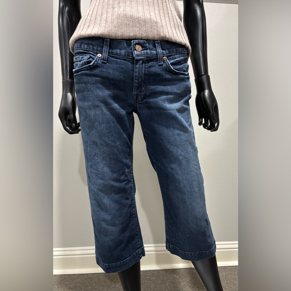 7 for All Mankind Slim Illusion Cropped DOJO jeans slight flare 28 dark denim